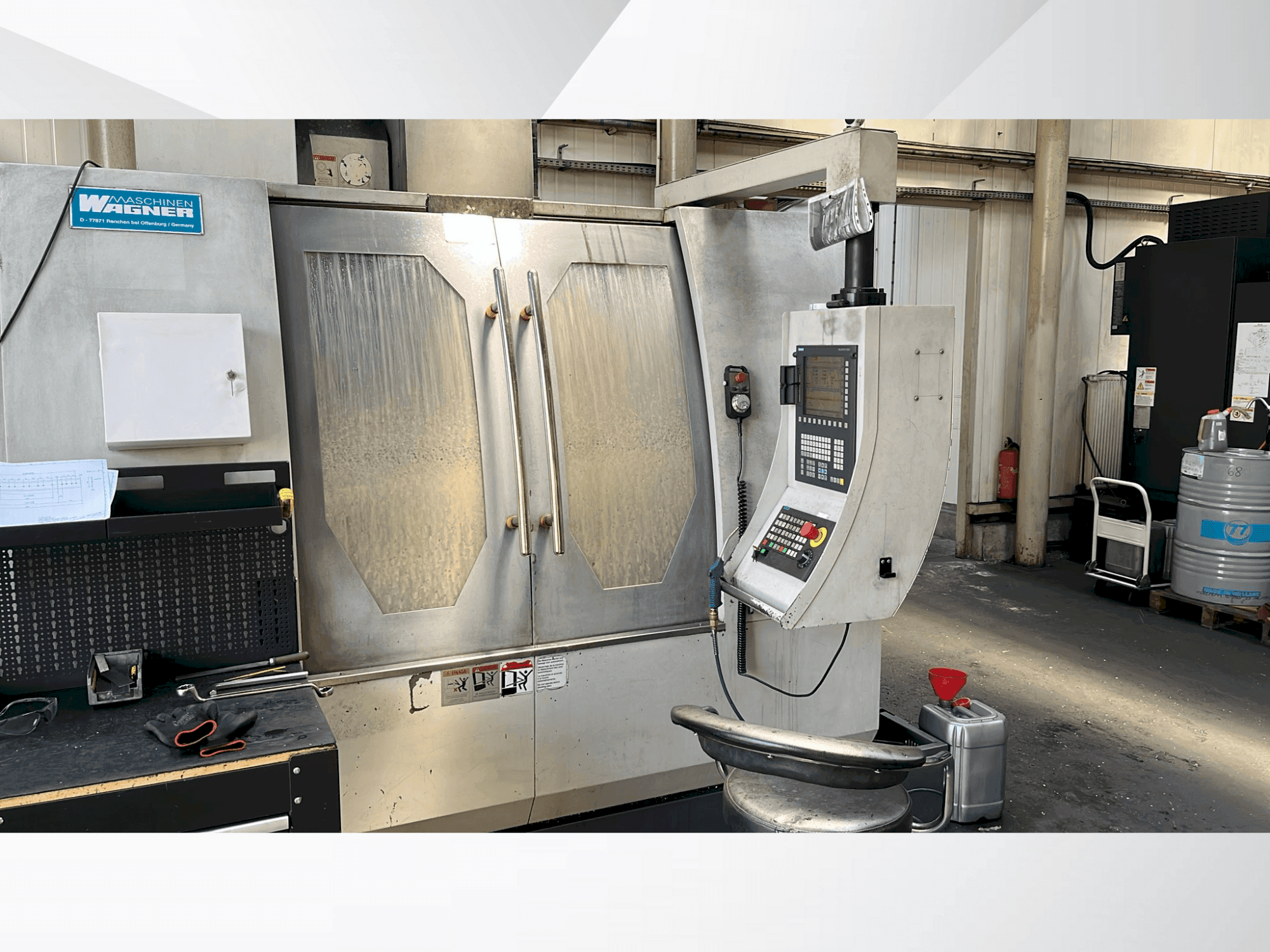 Widok z przodu maszyny WAGNER VMC 1100