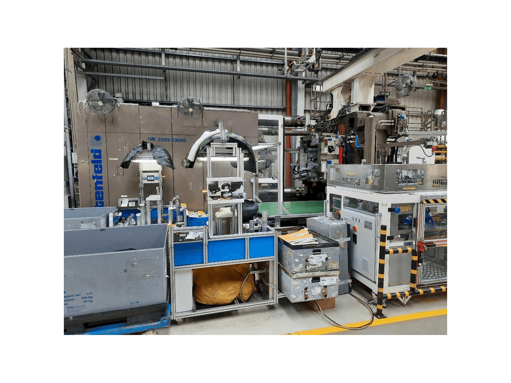 Widok z przodu maszyny Battenfeld HM2000/19000