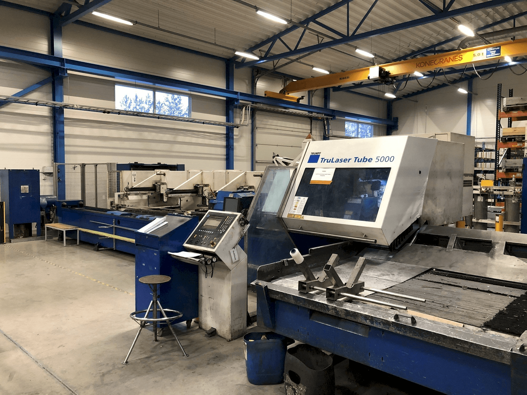 Widok z przodu maszyny Trumpf TruLaser Tube 5000