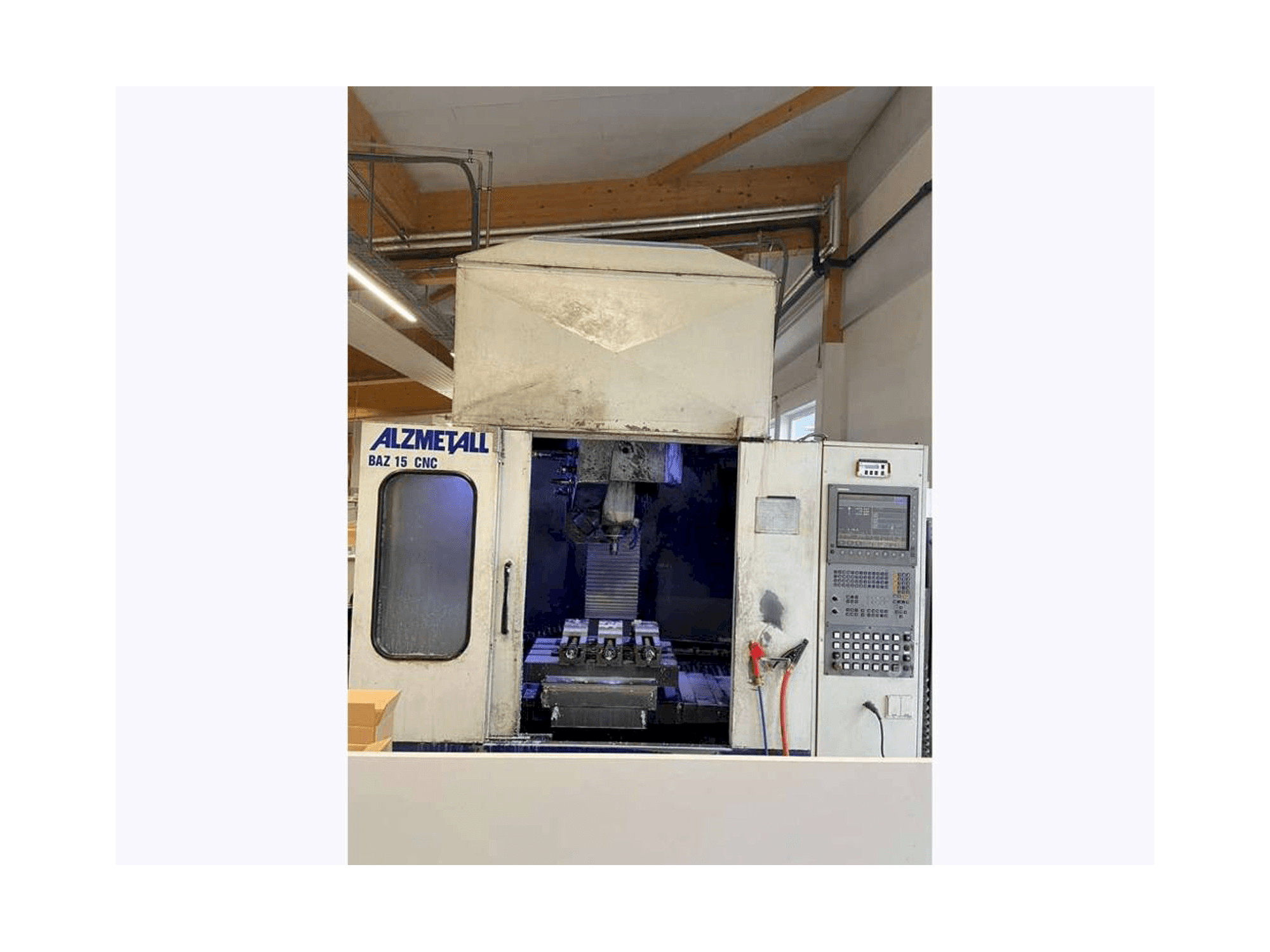 Widok z przodu maszyny Alzmetall CNC BAZ 15