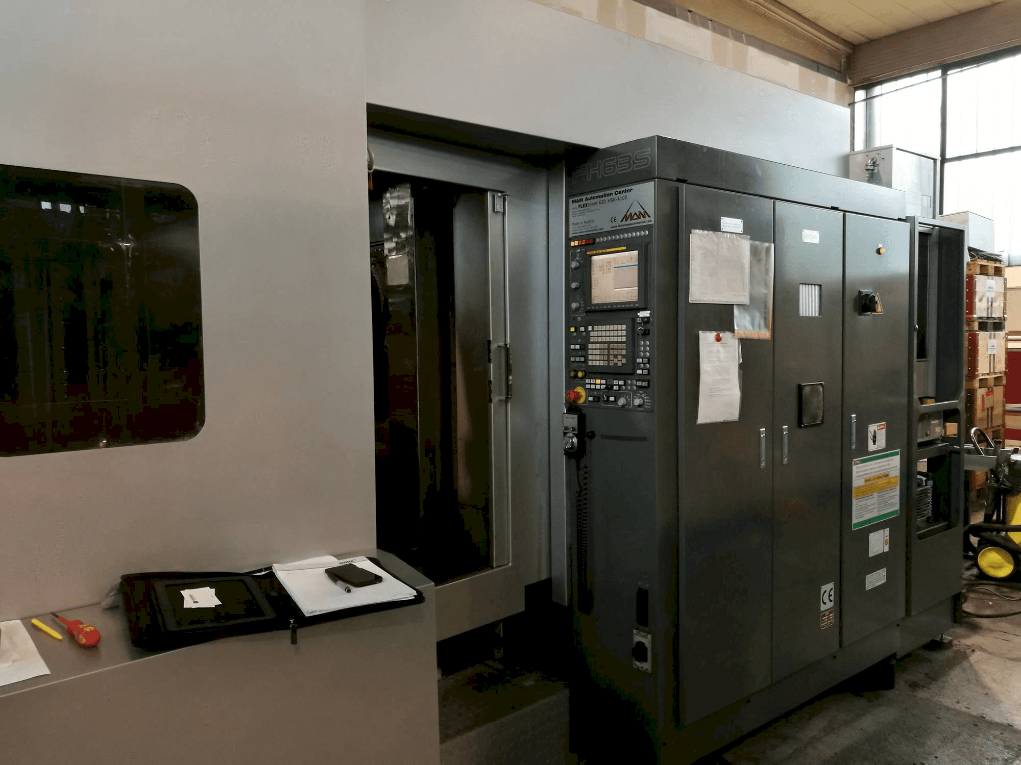 Widok z przodu maszyny TOYODA FH 63S