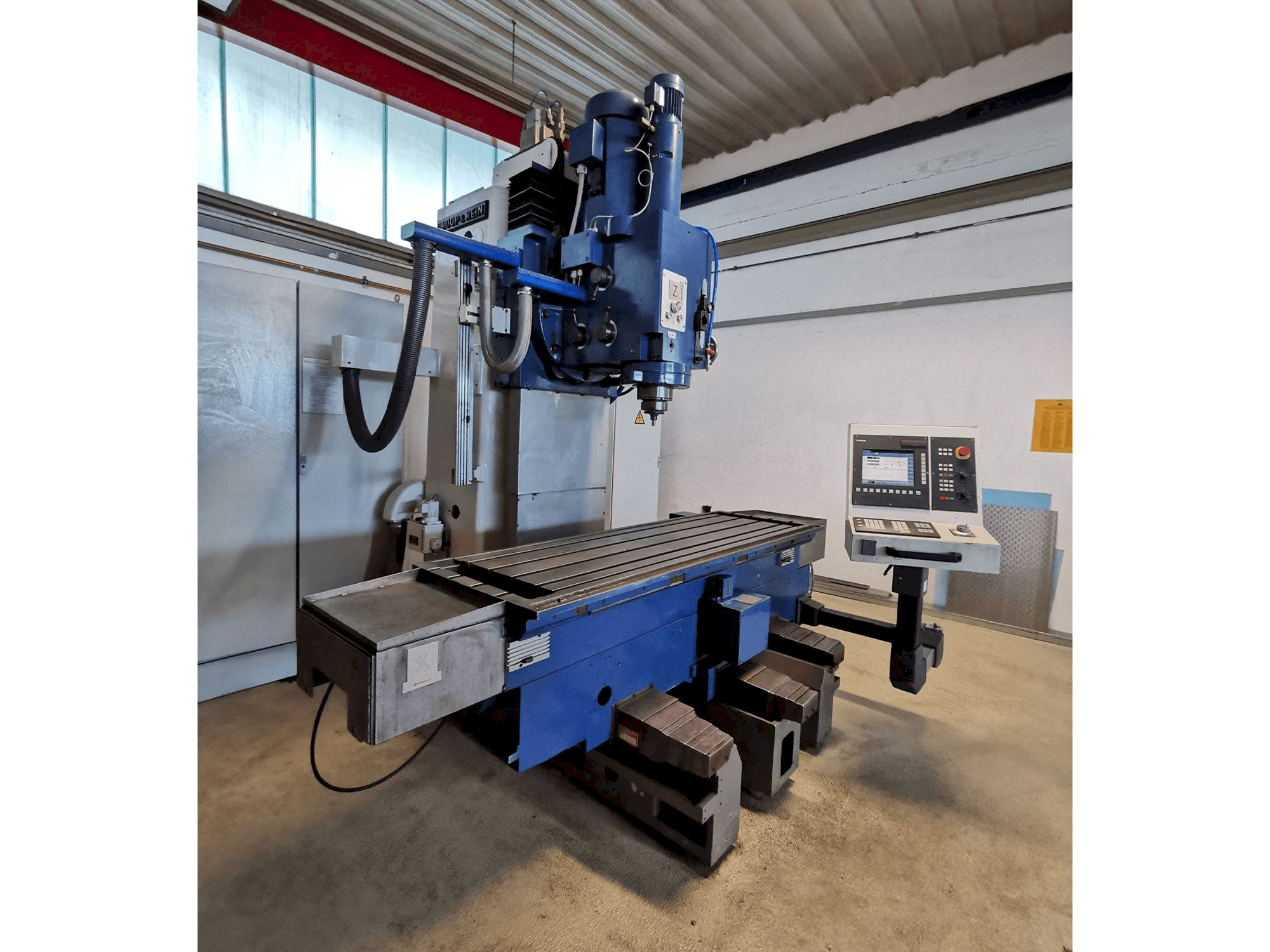 Widok z przodu maszyny Droop & Rein FS 100 ke