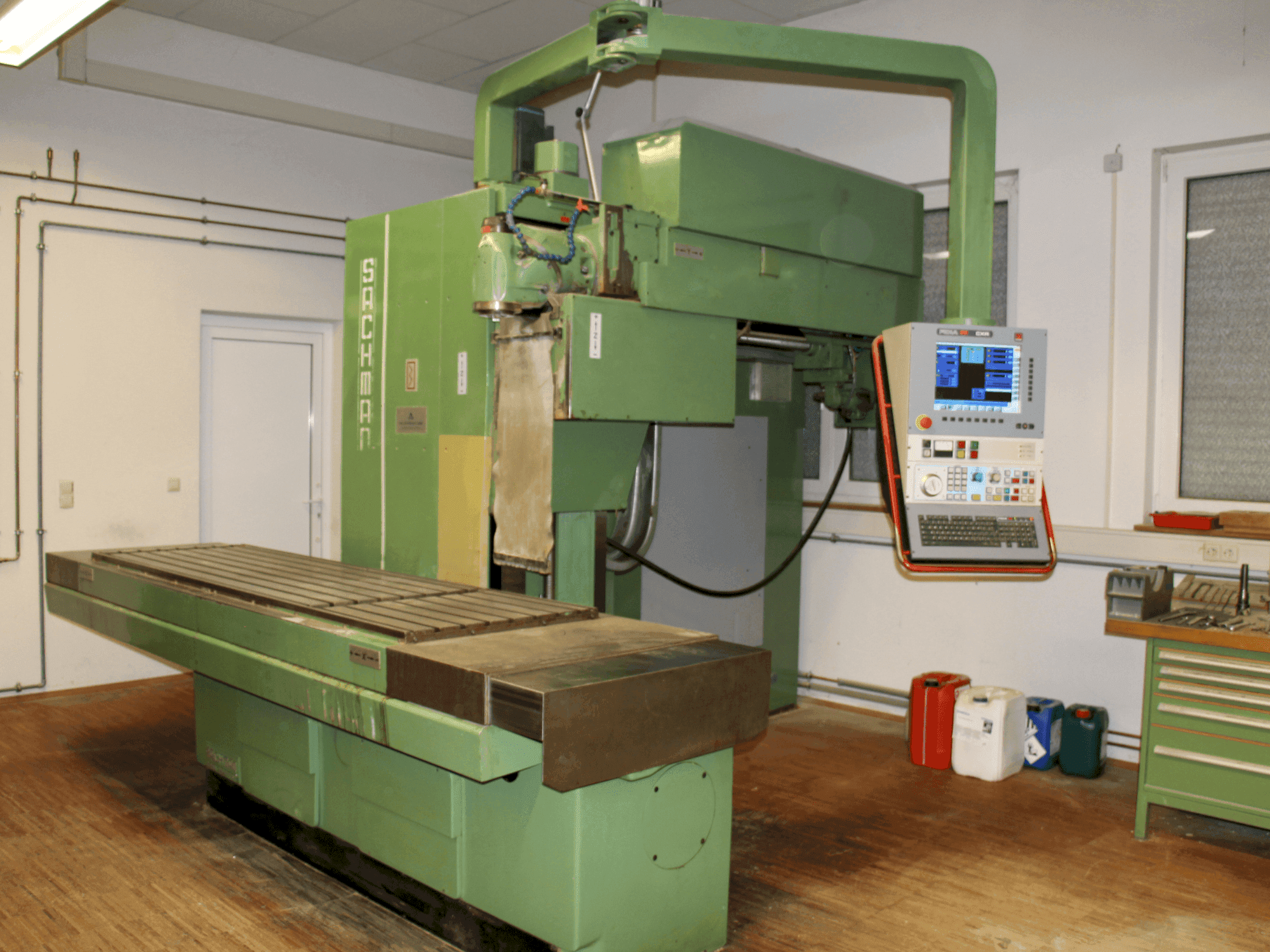 Widok z przodu maszyny SACHMAN RP3CC (1990)