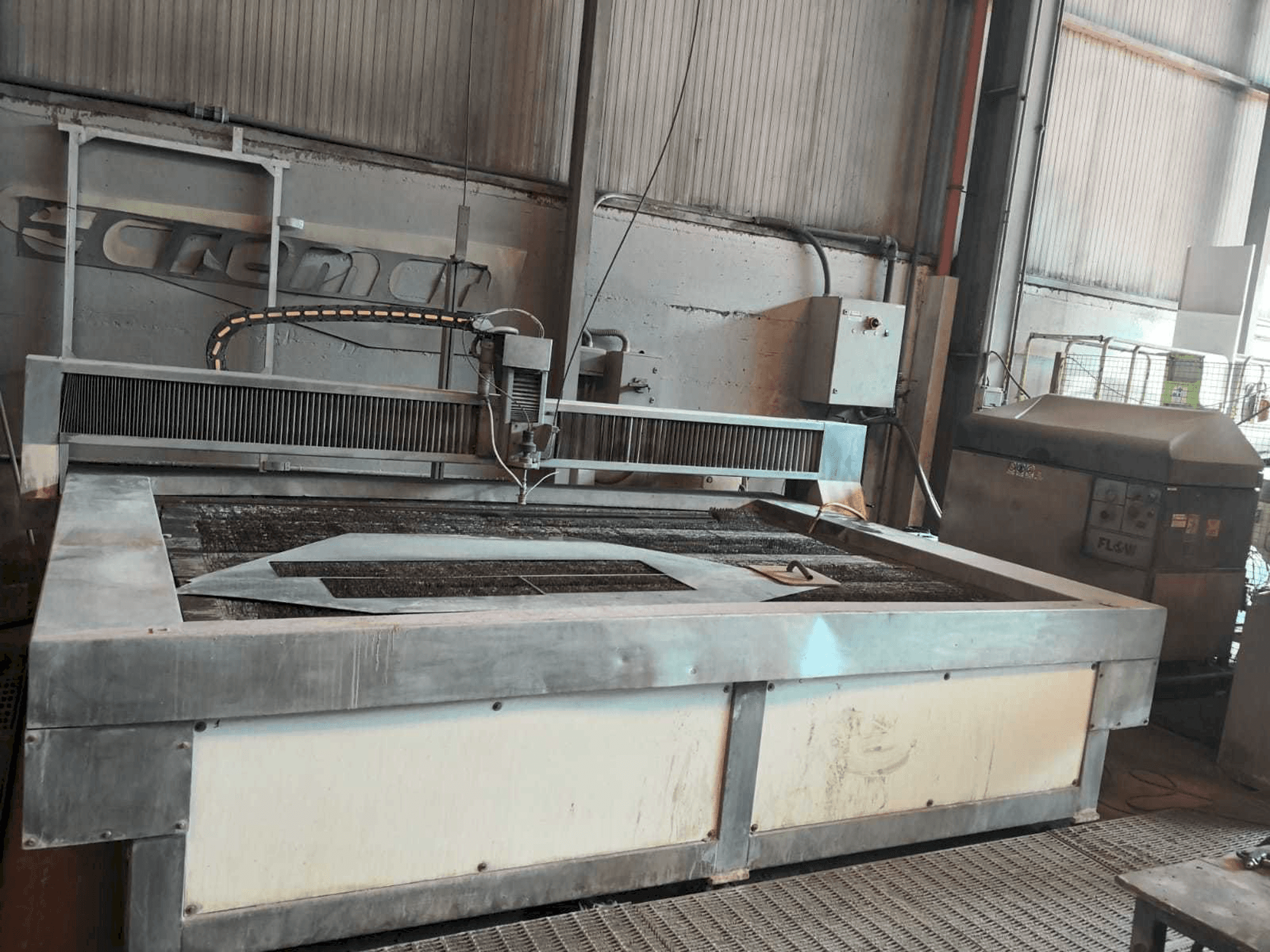 Widok z przodu maszyny Flow 7xs 55