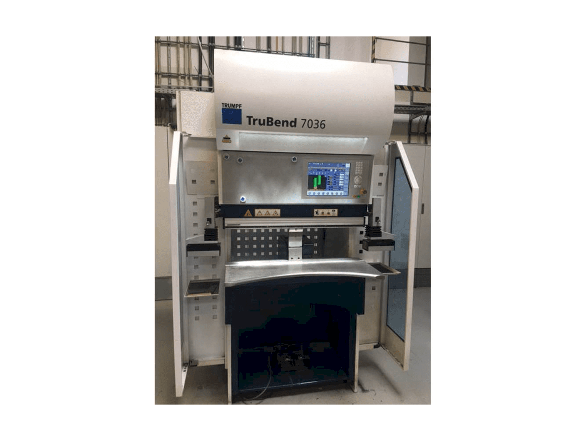 Widok z przodu maszyny Trumpf TruBend 7036