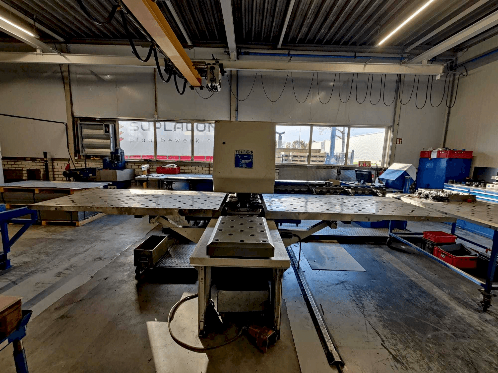 Widok z przodu maszyny Trumpf Trumatic 500