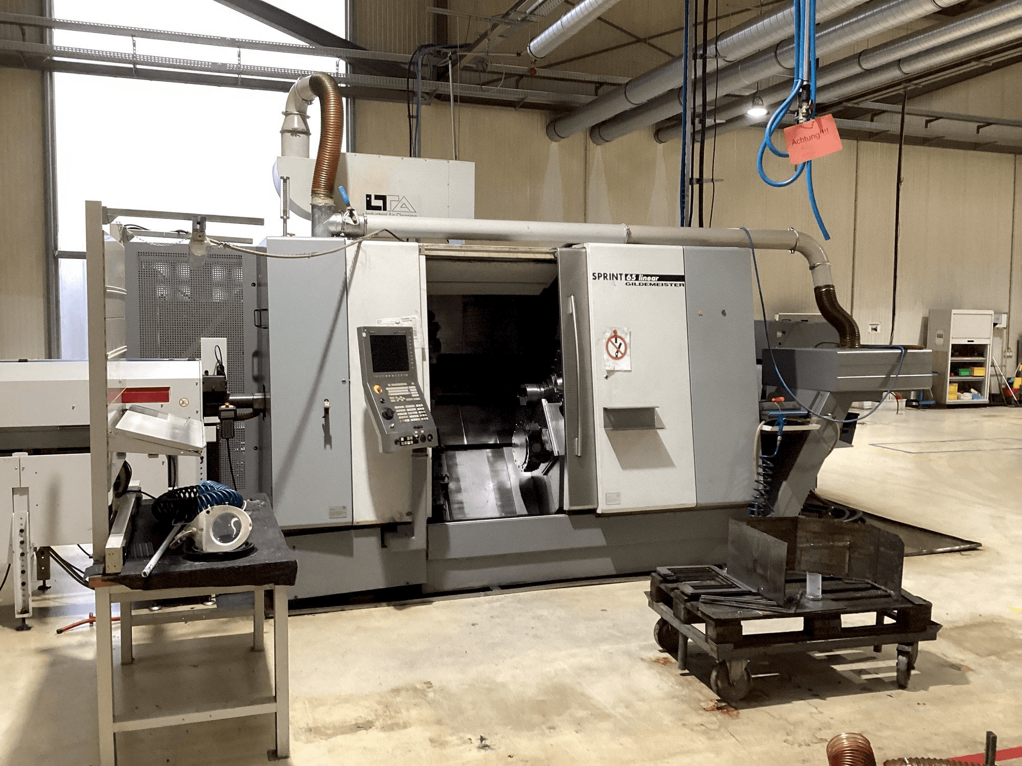 Widok z przodu maszyny DMG GILDEMEISTER Sprint 65 Linear