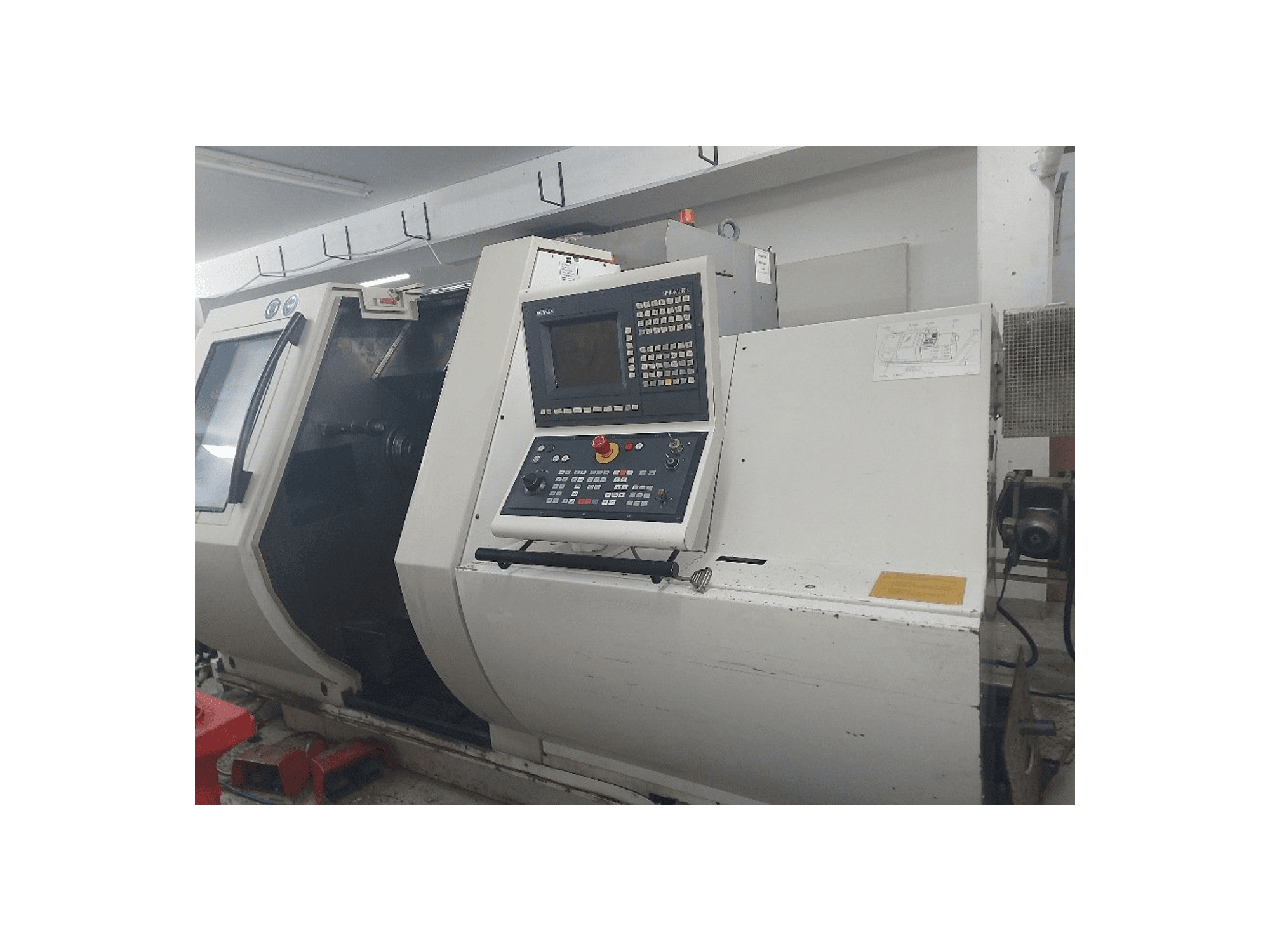 Widok z przodu maszyny Gildemeister MF Twin 65