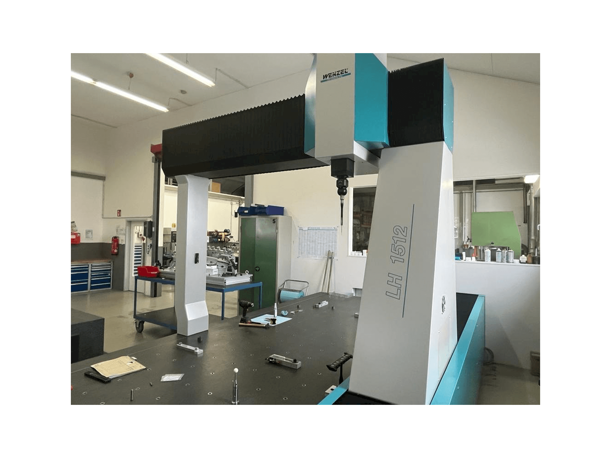 Widok z przodu maszyny Wenzel LH 1512