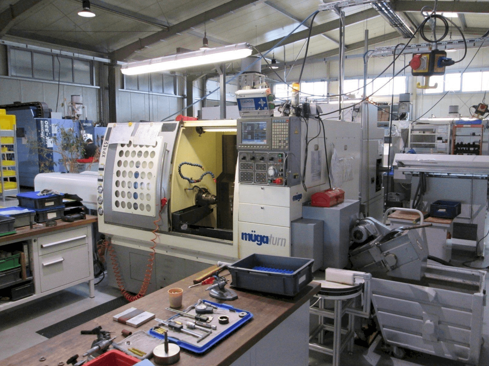 Widok z przodu maszyny Muga XP4 – 42SM