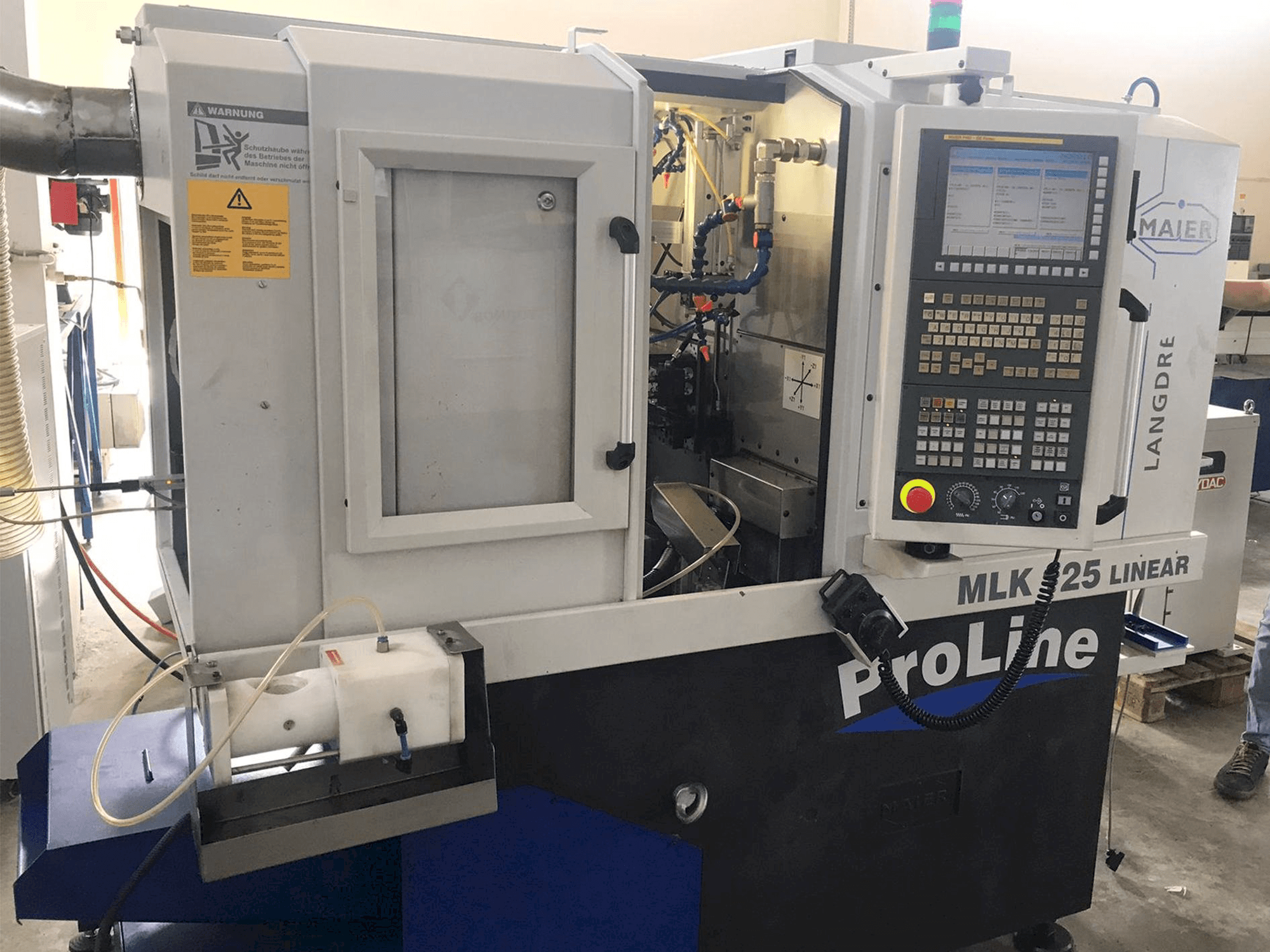 Widok z przodu maszyny Maier MLK 125 Linear