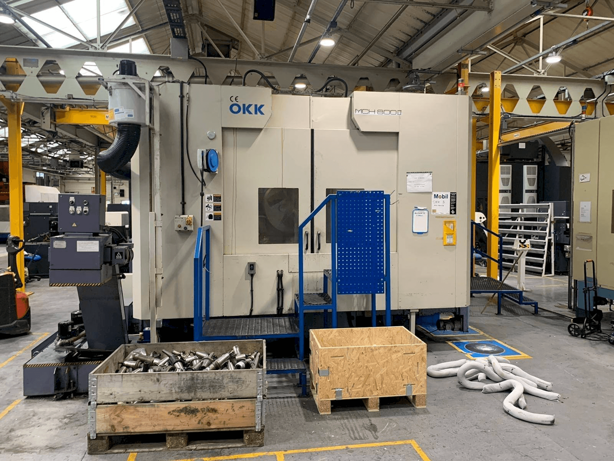 Widok z przodu maszyny OKK MCH 800II