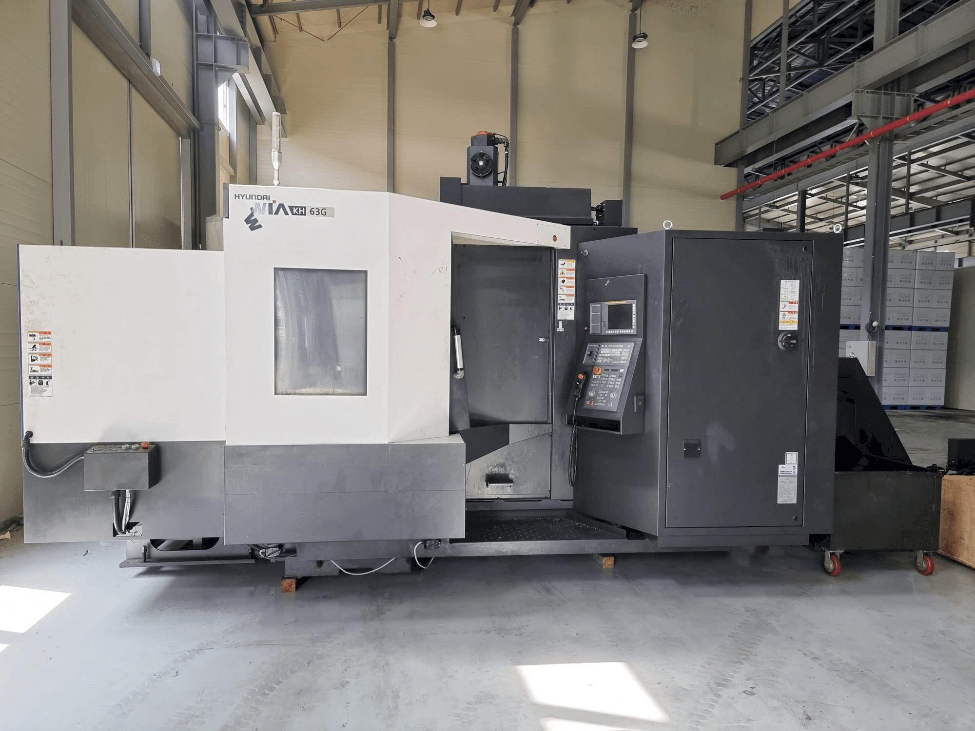 Widok z przodu maszyny Hyundai Wia KH63G