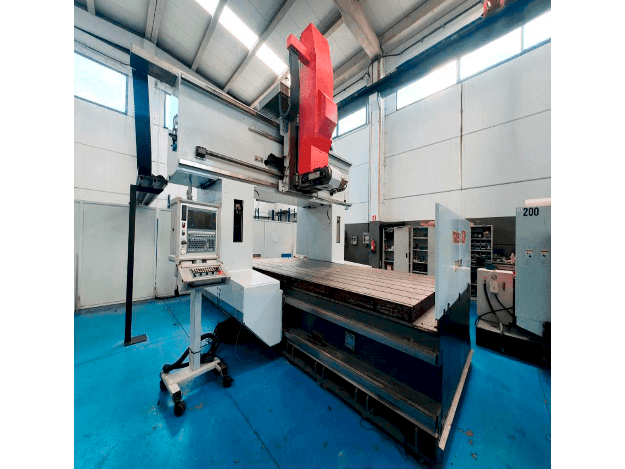 Widok z przodu maszyny Matec 30P