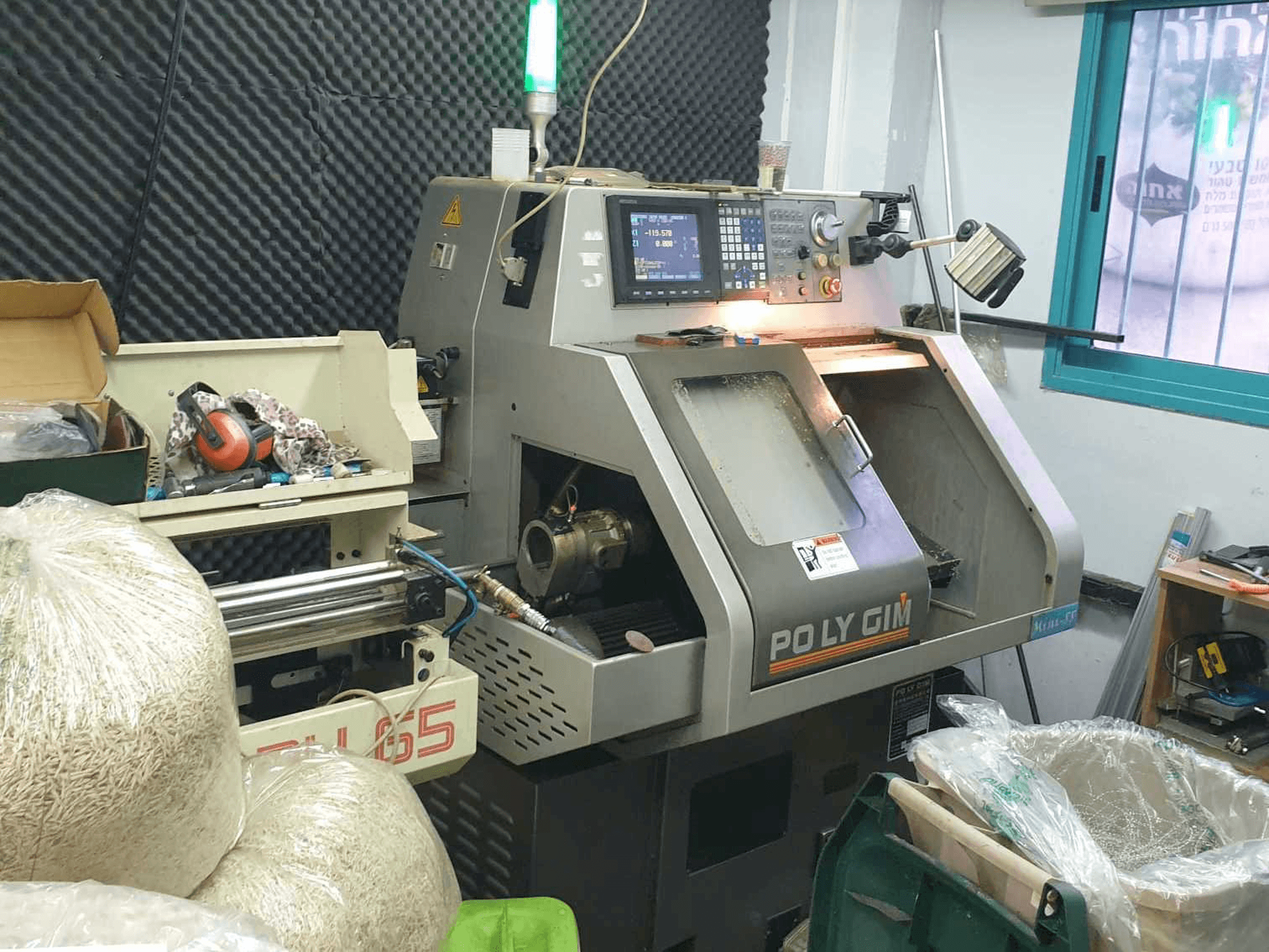 Widok z przodu maszyny PO LY GIM Mini-88