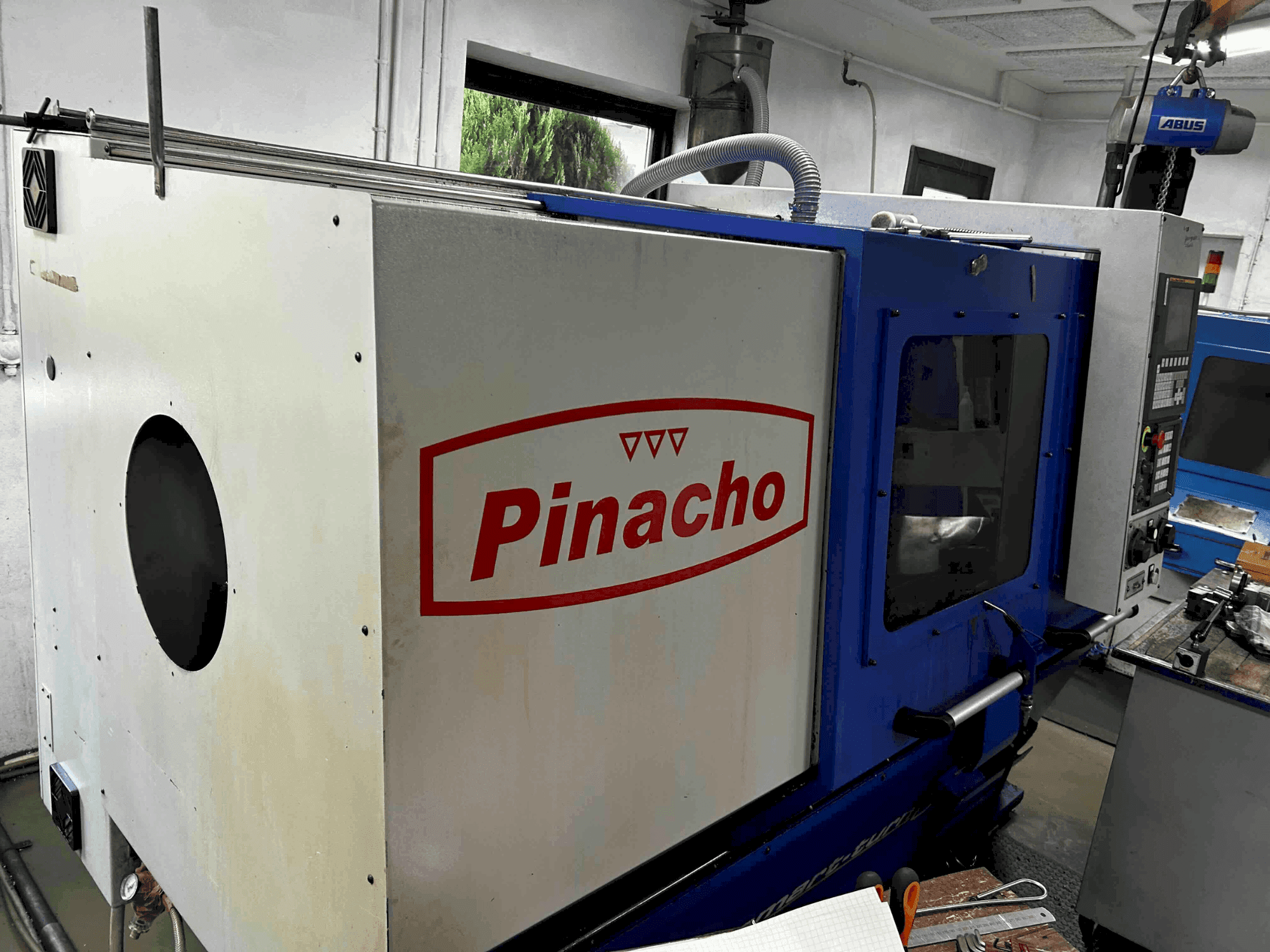 Widok z przodu maszyny Pinacho SMART 360