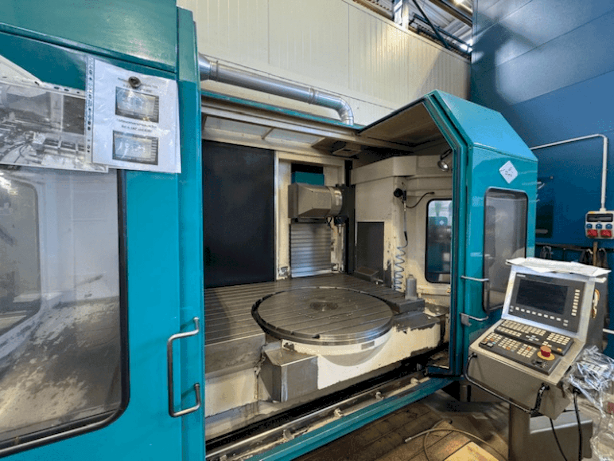 Widok z przodu maszyny OMV BPF-4 1200