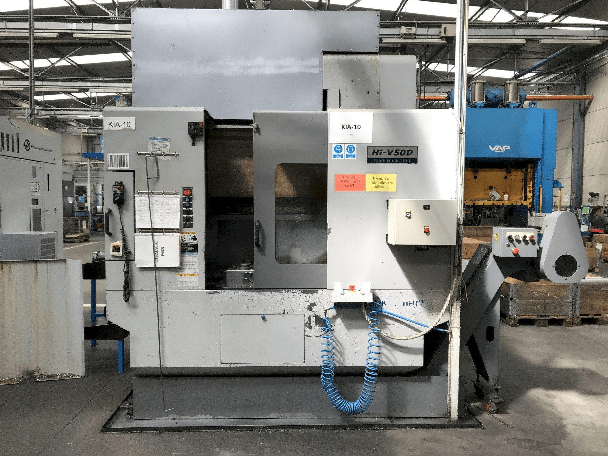 Widok z przodu maszyny Hyundai Kia Hi V50D