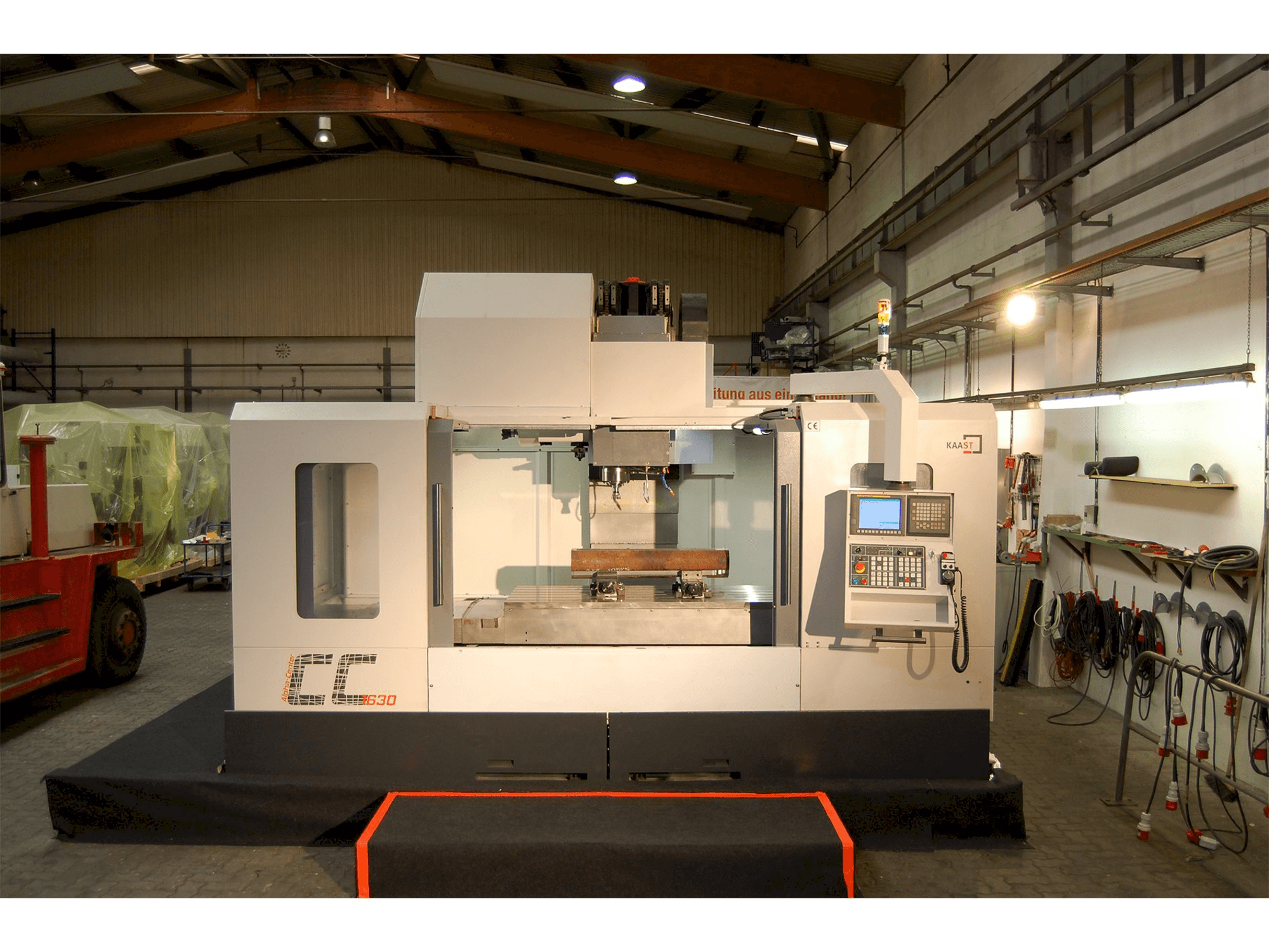 Widok z przodu maszyny Kaast CC1630