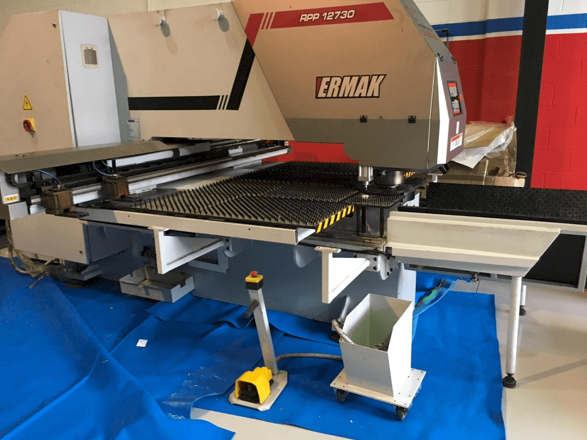 Widok z przodu maszyny ERMAKSAN RPP 12730