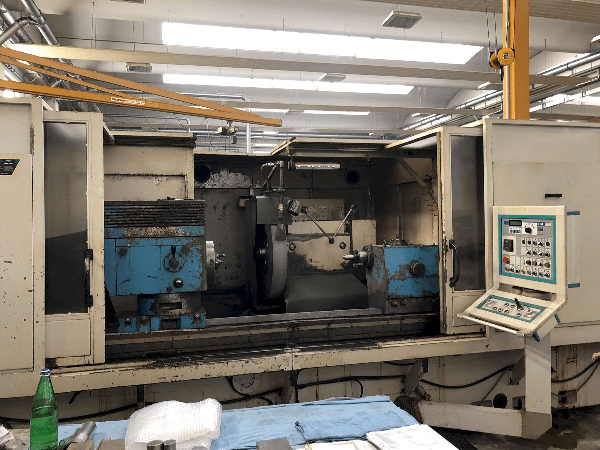 Widok z przodu maszyny Cetos BUC 63 x 2000