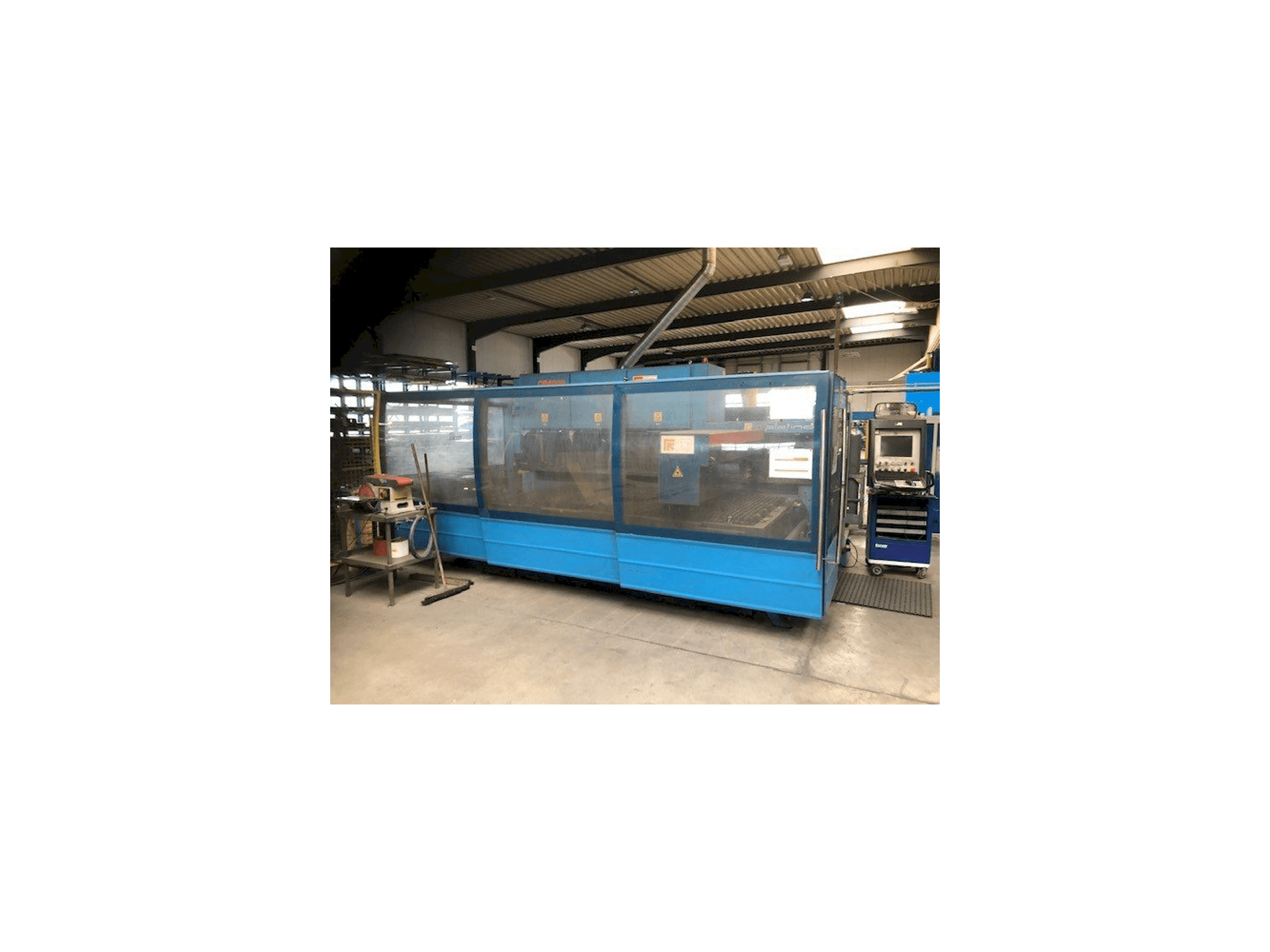 Widok z przodu maszyny Prima Industrie Platino 1530