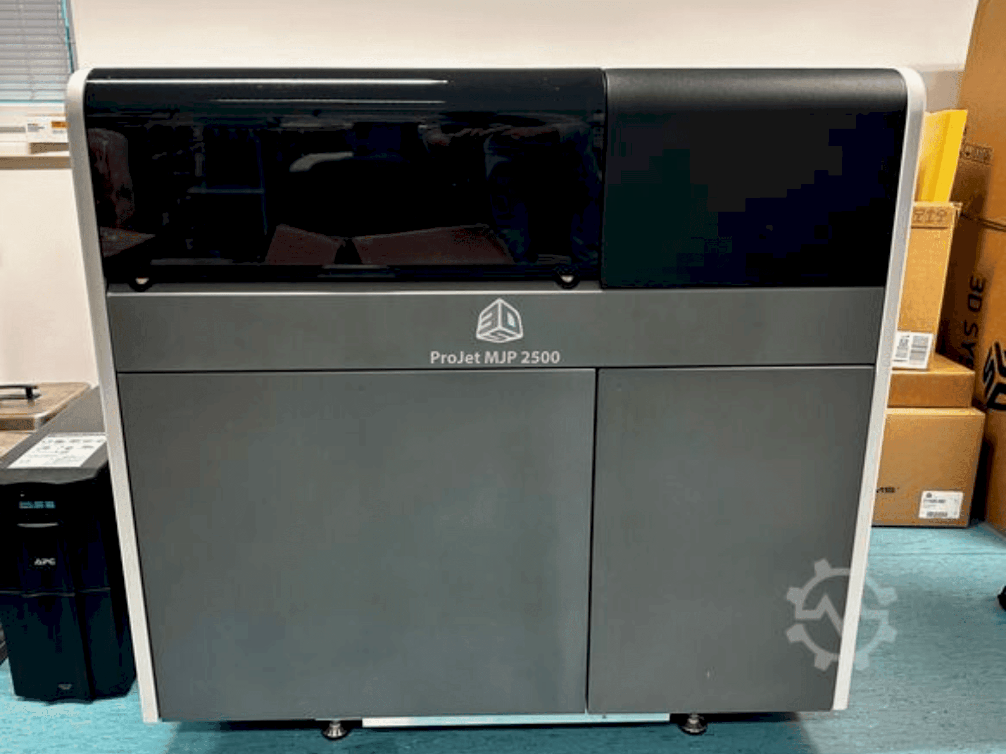 Widok z przodu maszyny 3DSYSTEMS projet 2500 plus