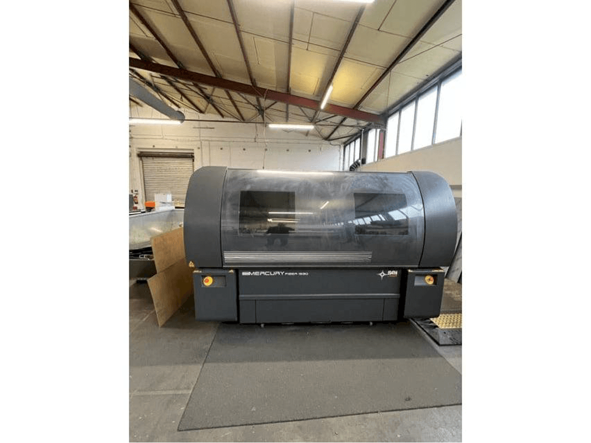 Widok z przodu maszyny SEI Laser Mercury 1560