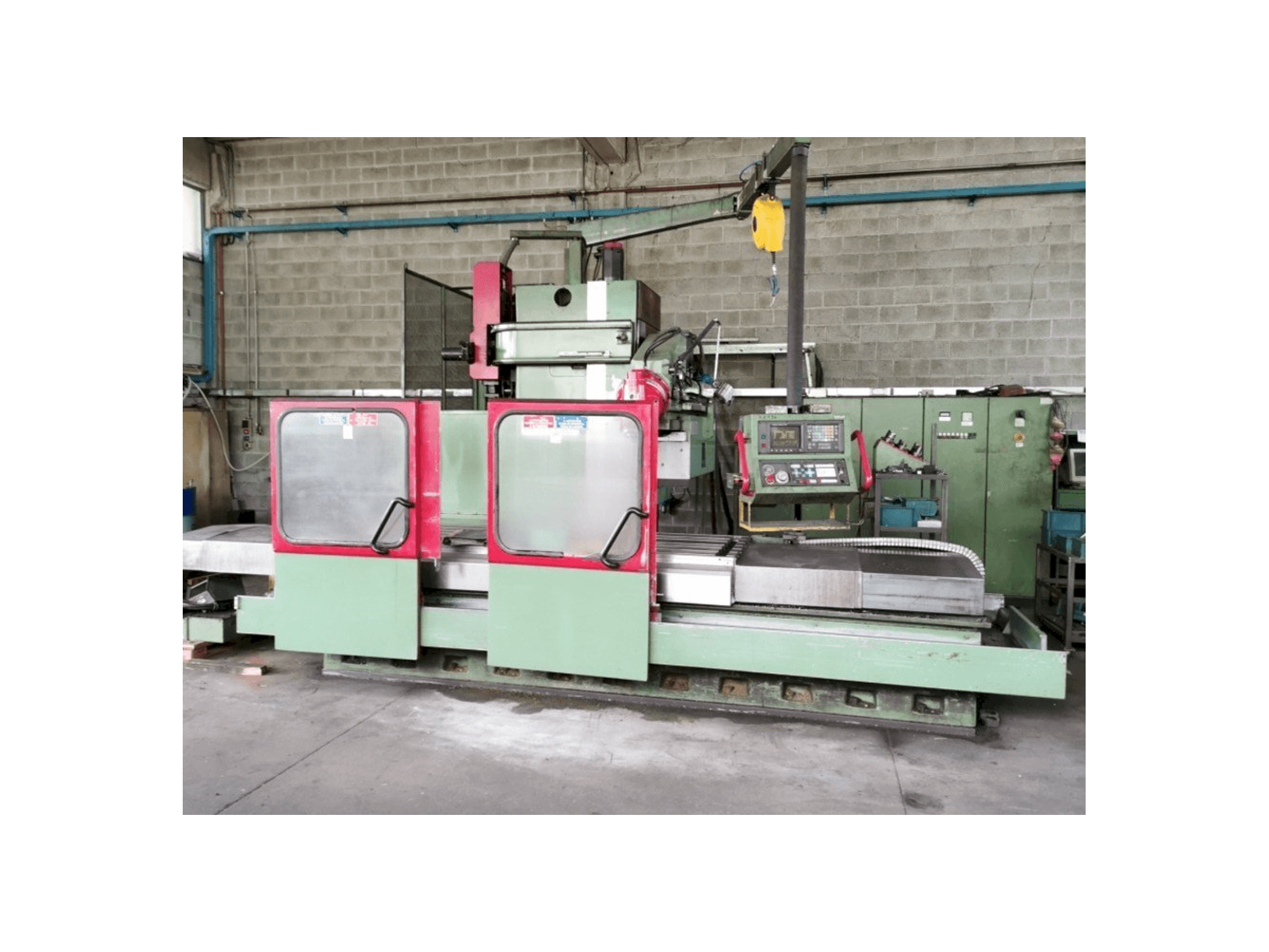 Widok z przodu maszyny NOVAR CENTER 1000K 40