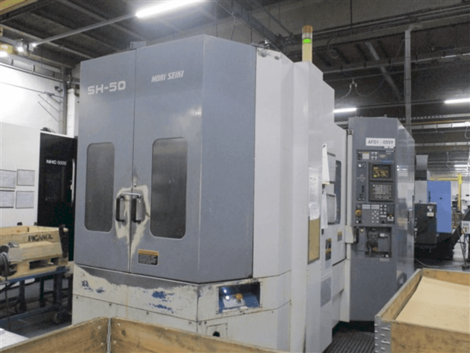 Widok z przodu maszyny MORI SEIKI SH-50