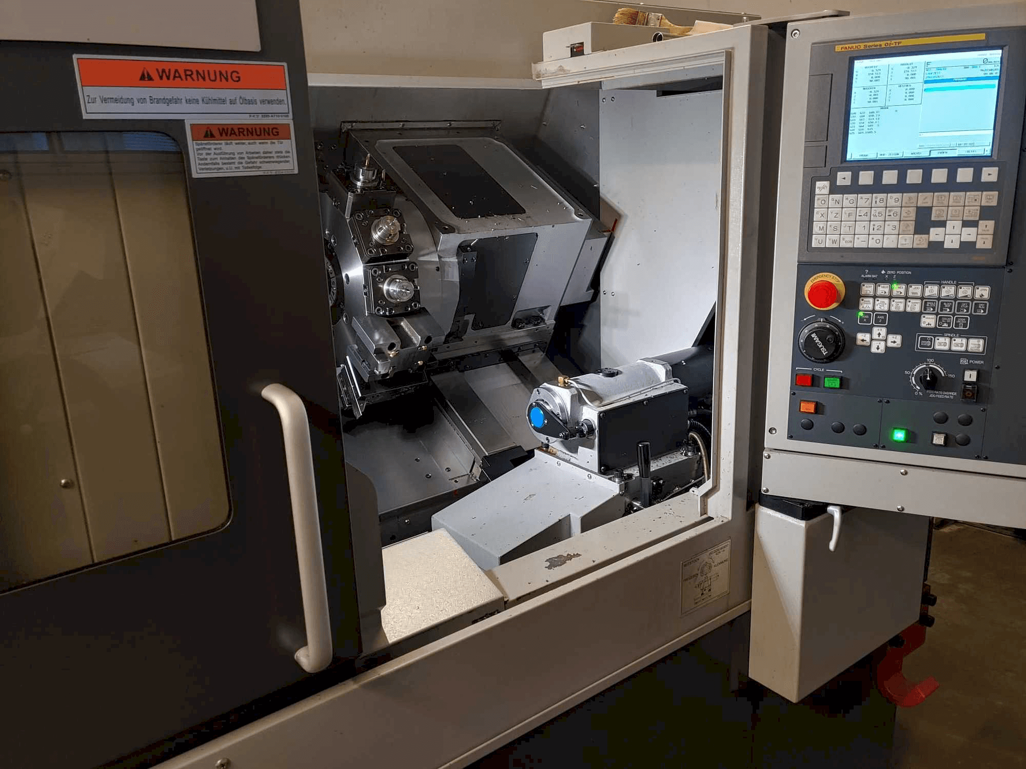 Widok z przodu maszyny TSUGAMI M08DE