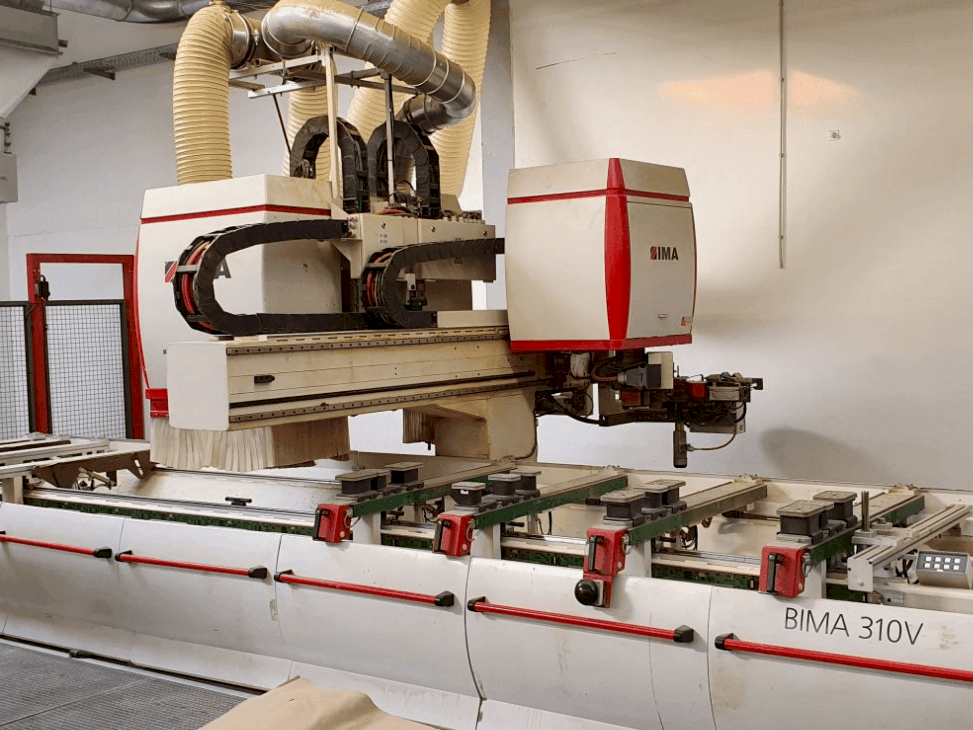 Widok z przodu maszyny IMA BIMA 310V 120/600