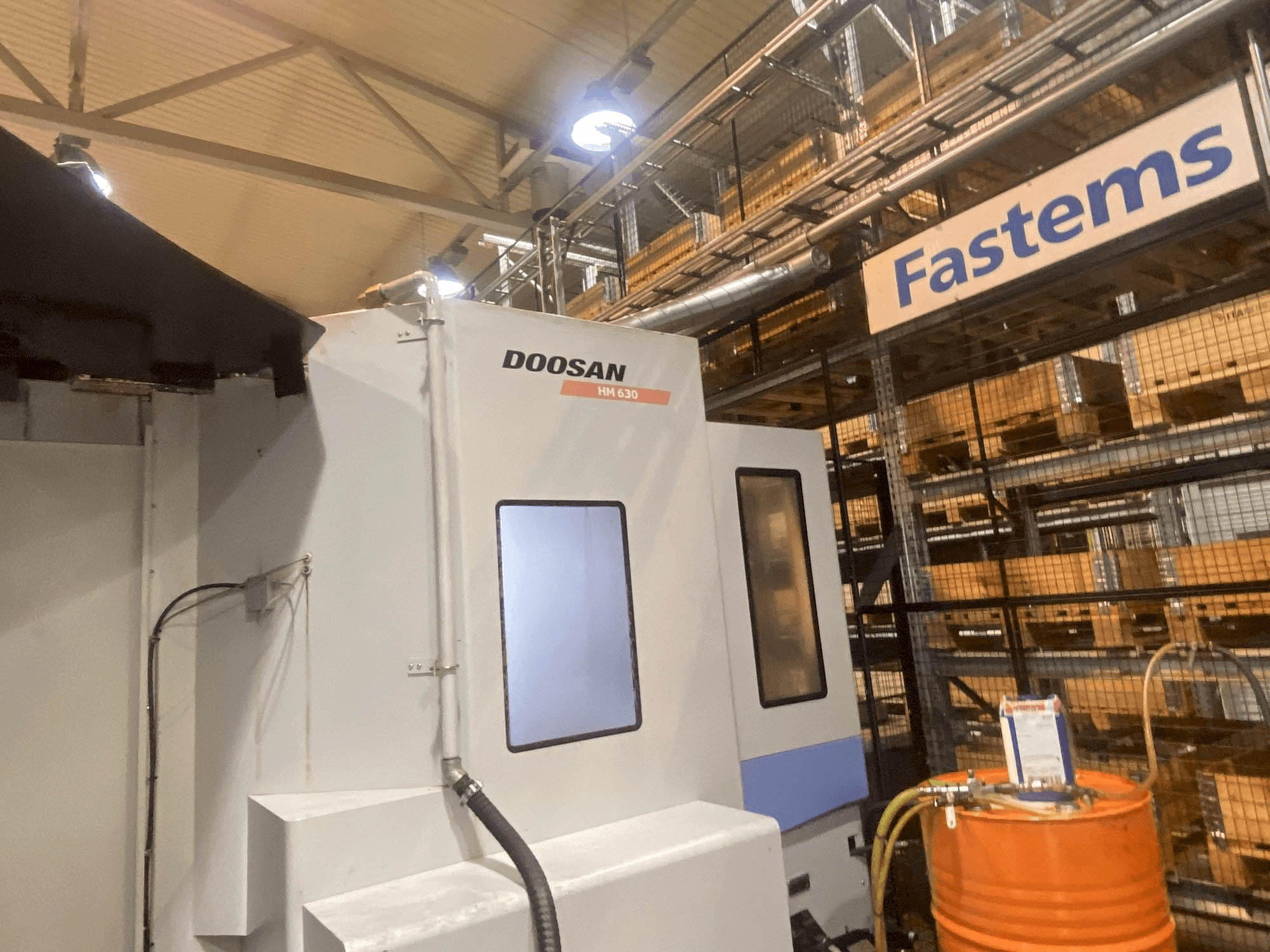 Widok z przodu maszyny DOOSAN HM 630
