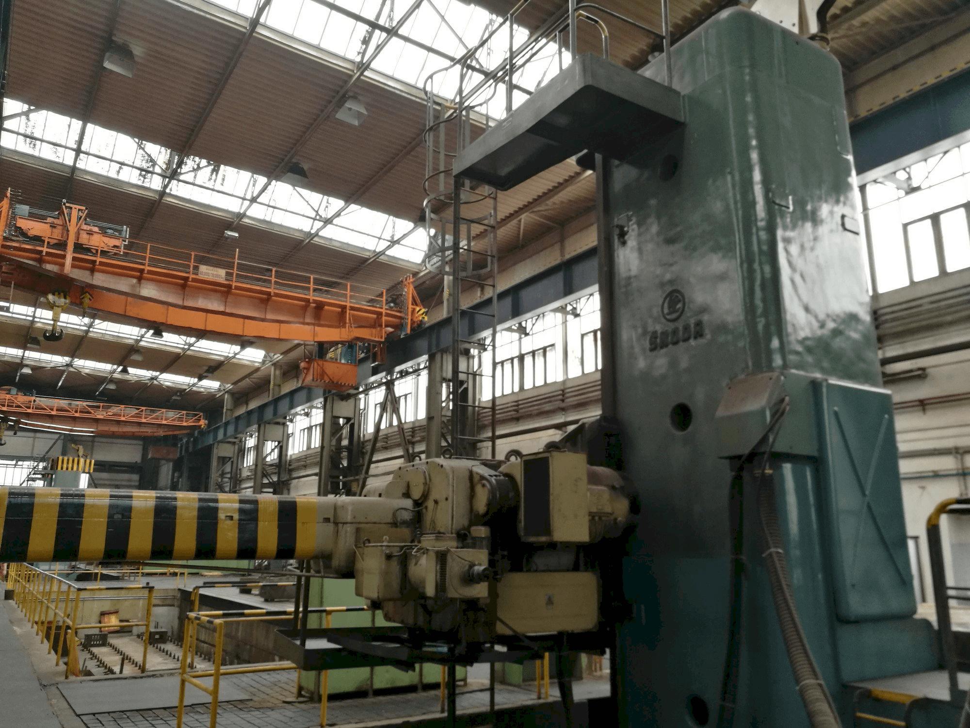 Widok z przodu maszyny SKODA WDA 200