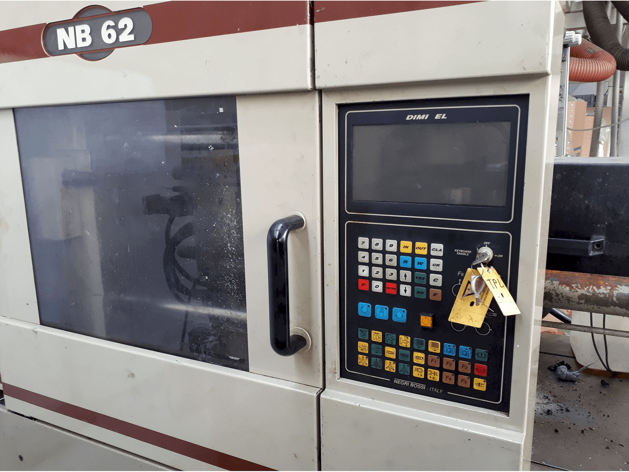 Widok z prawej maszyny Negri Bossi NB 62