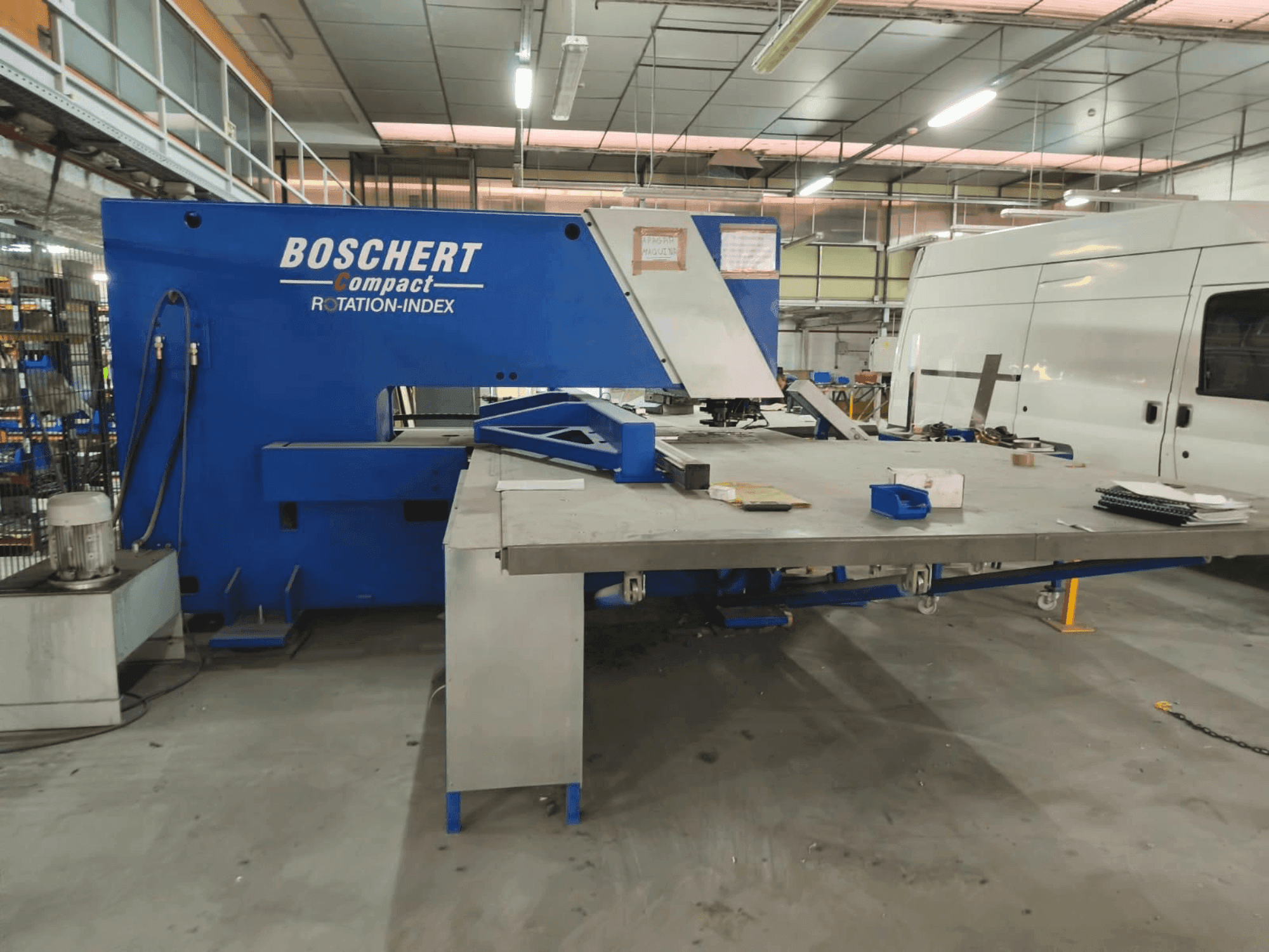Widok z przodu maszyny BOSCHERT Compact 1250 Rota