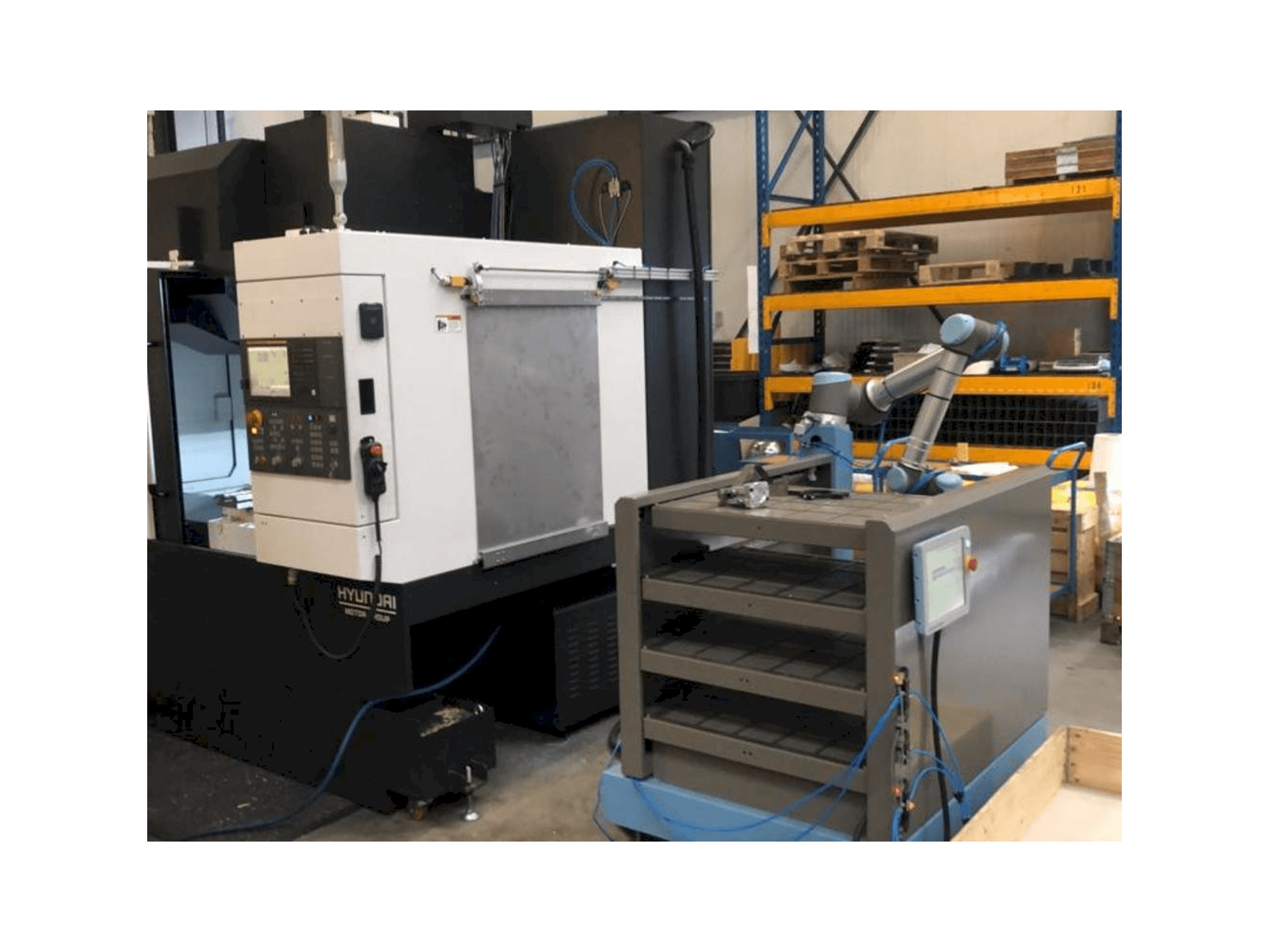 Widok z przodu maszyny Universal Robots UR10