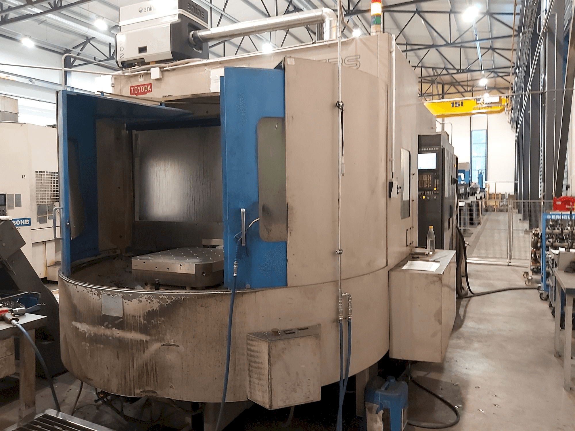 Widok z przodu maszyny TOYODA FH63