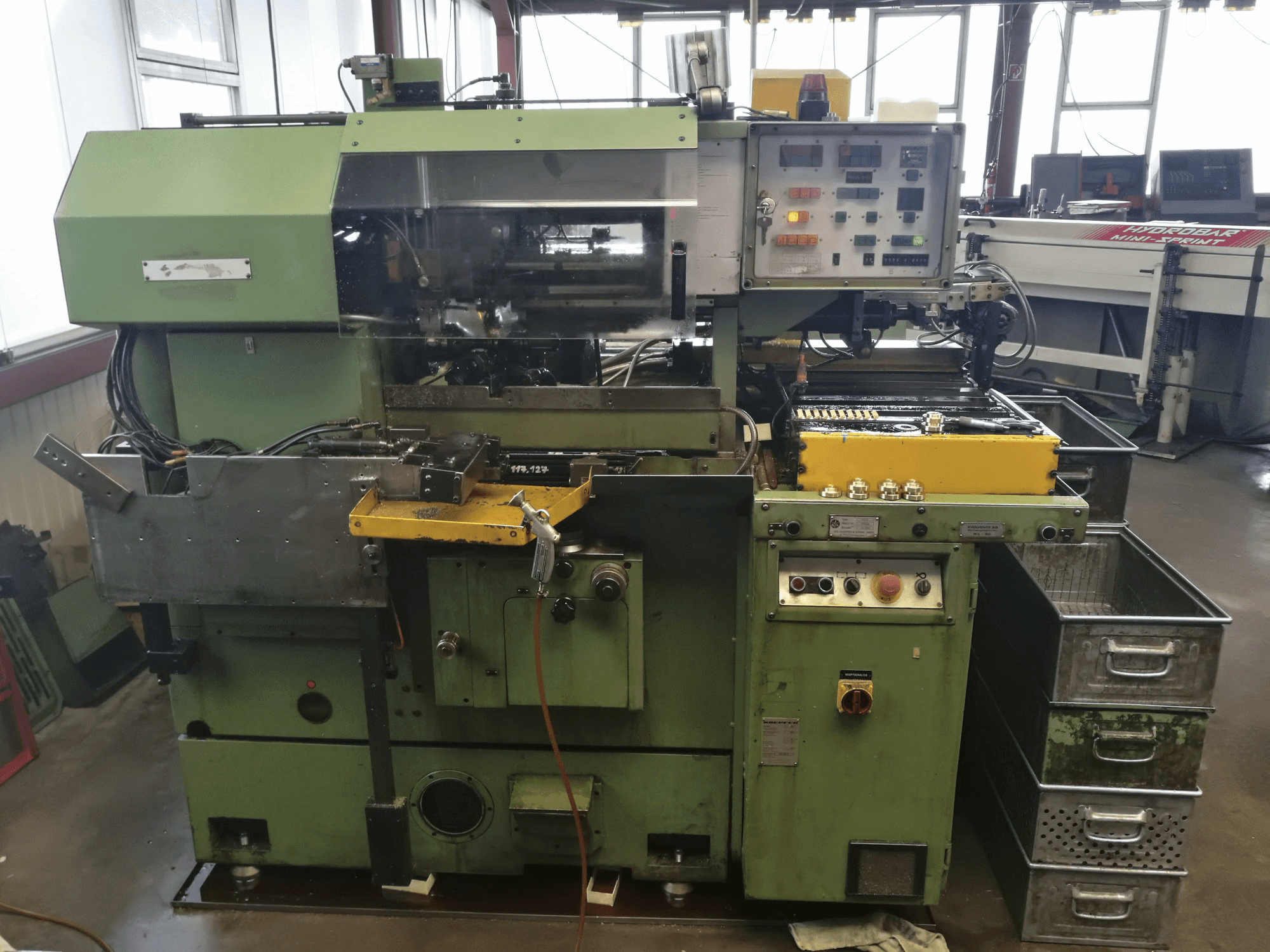 Widok z przodu maszyny KOEPFER 153 B