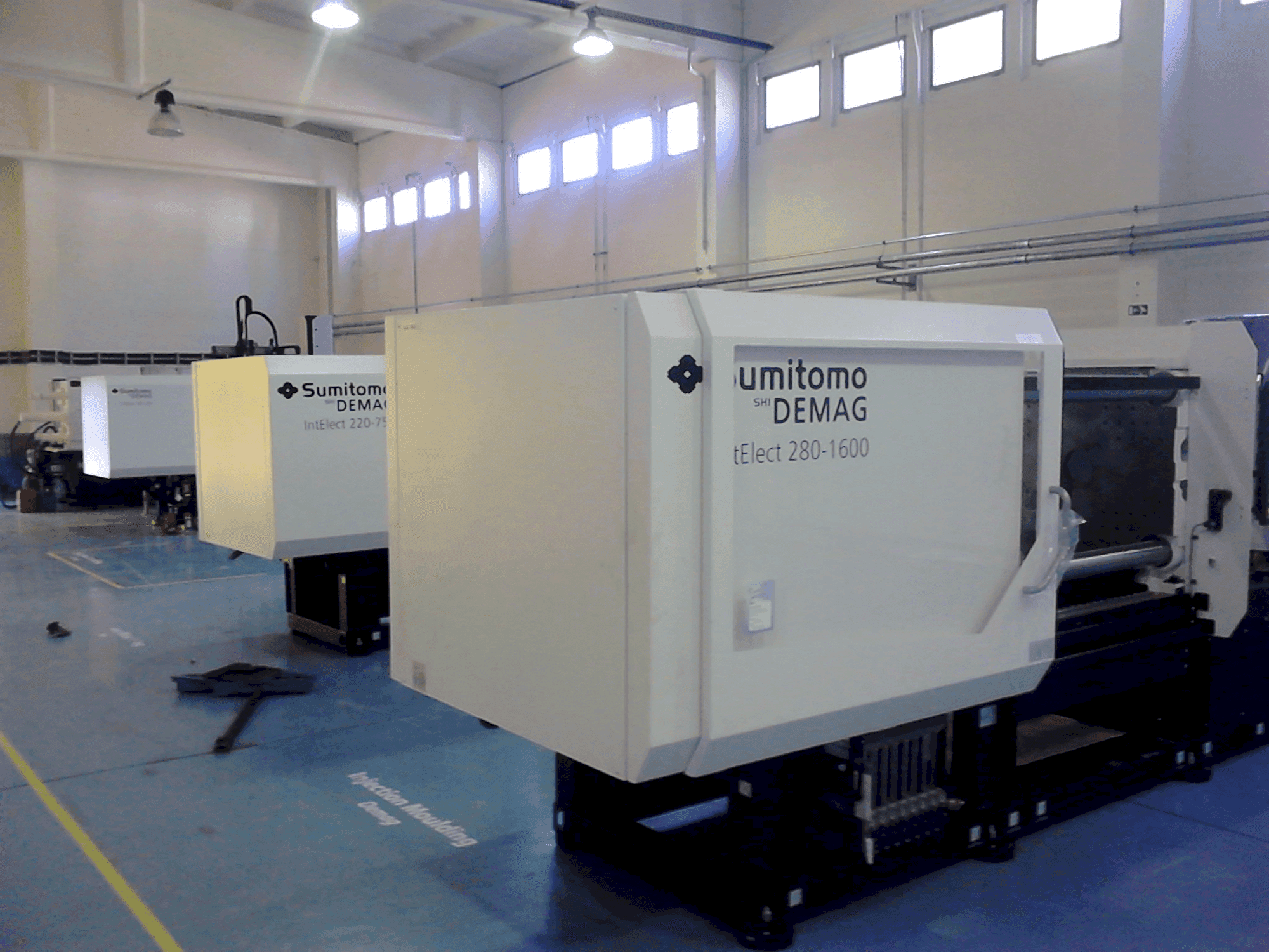 Widok z przodu maszyny SUMITOMO SHI DEMAG Intelect 280/685-1600