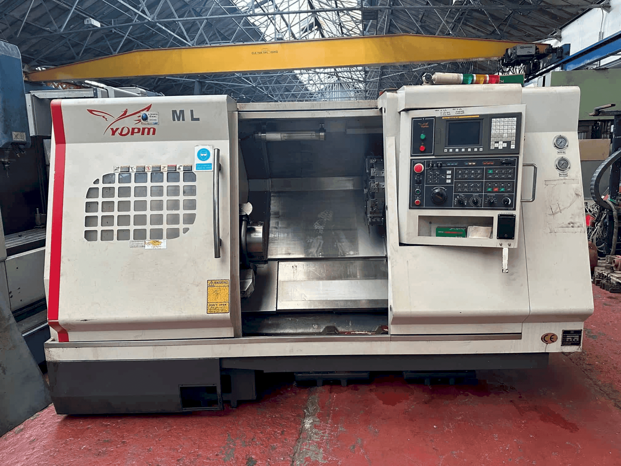 Widok z przodu maszyny Yang ML-300
